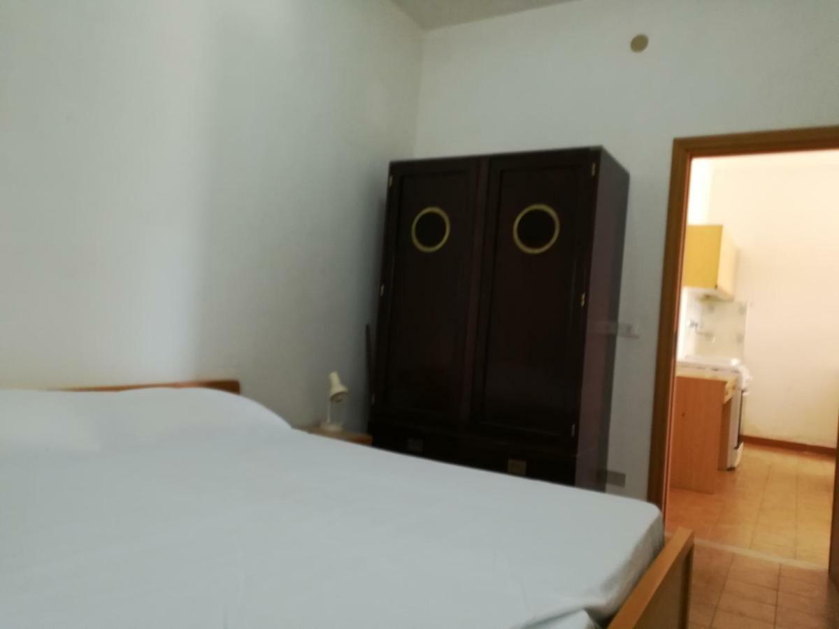 דירות פסקיצ'י Casa Vacanze Pizzone מראה חיצוני תמונה