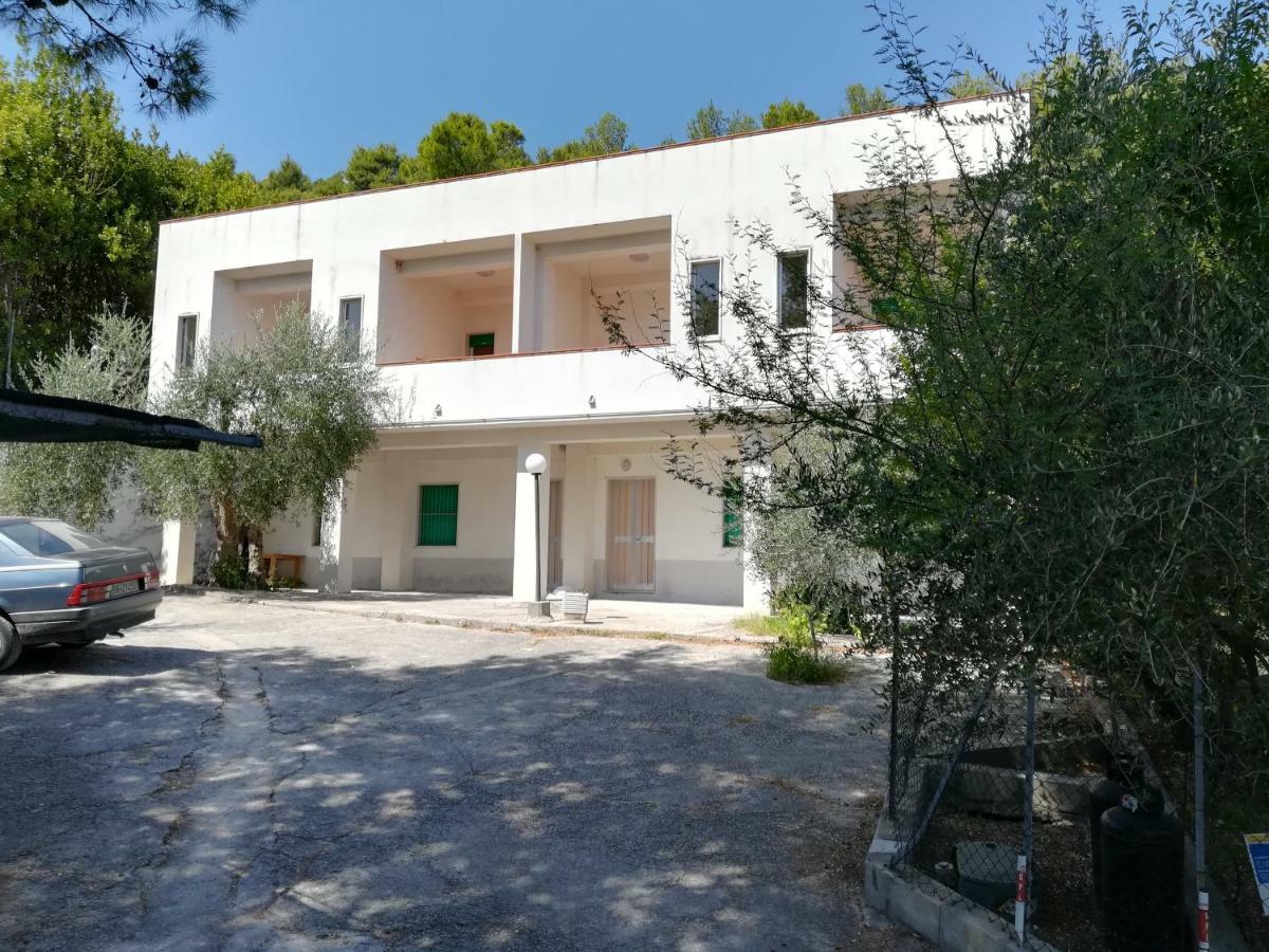 דירות פסקיצ'י Casa Vacanze Pizzone מראה חיצוני תמונה